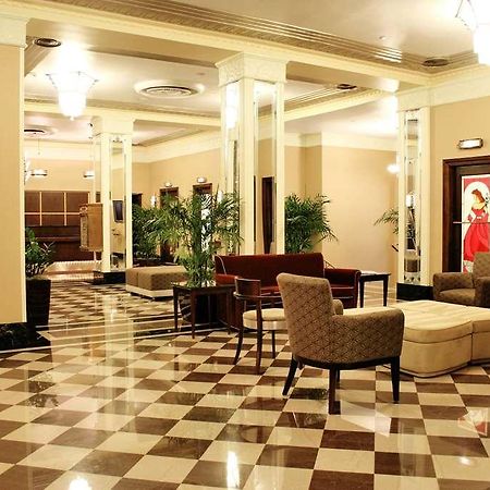 Ambassador Hotel Milwaukee Interior photo