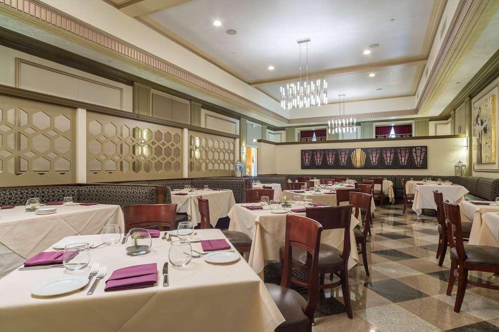 Ambassador Hotel Milwaukee Restaurant photo